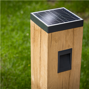 Utomhusbelysning av trä och solceller Utomhusbelysning av trä och solceller