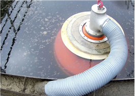 SurfCleaner SCW 6000 tömmer separerat flytslam med litet vatteninnehåll